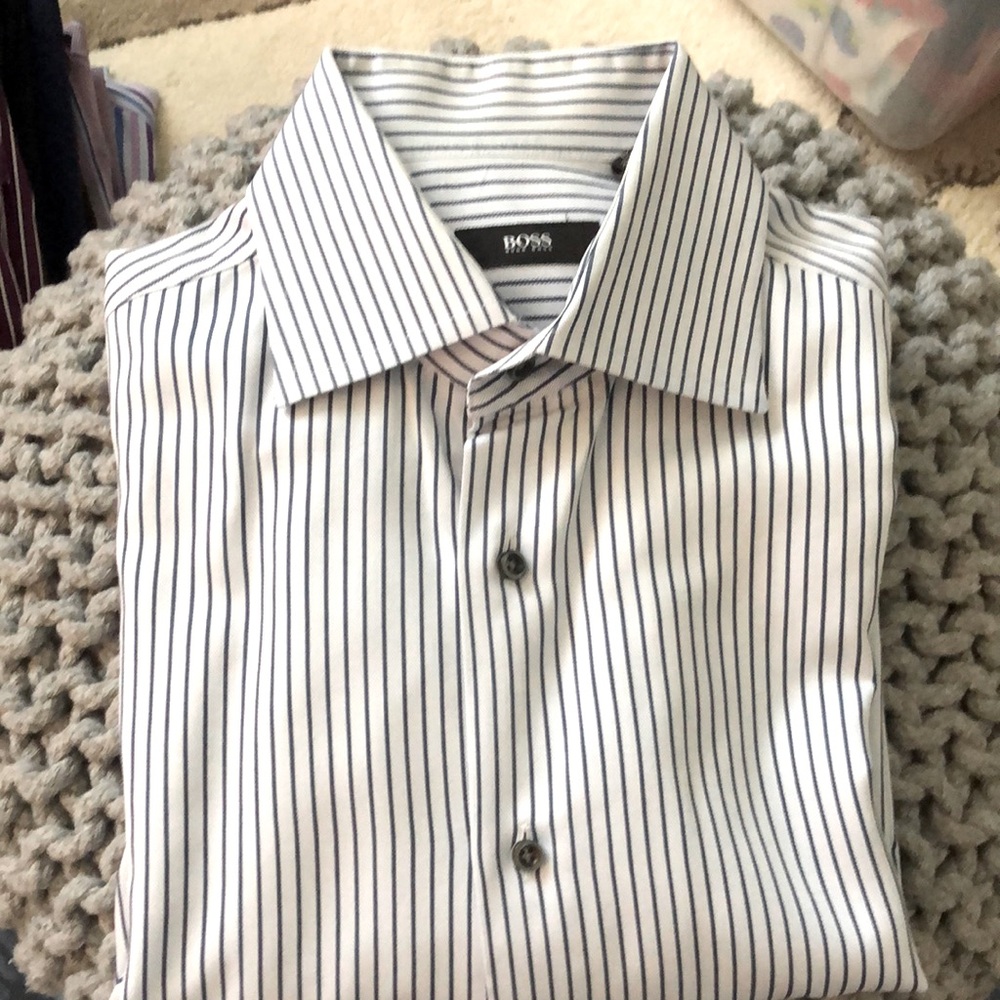 men’s Hugo Boss dress shirt